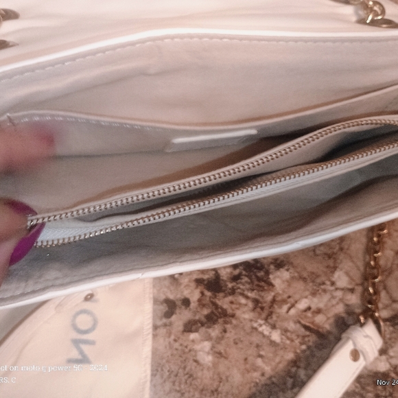 Lv Calfskin New Wave Multi Pochette Snow Shoulder Crossbody Chain LV - Picture 13 of 16